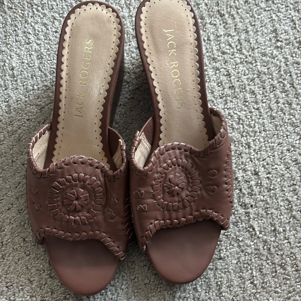 Jack Rodger’s slide wedge heels in brown leather. Size 8